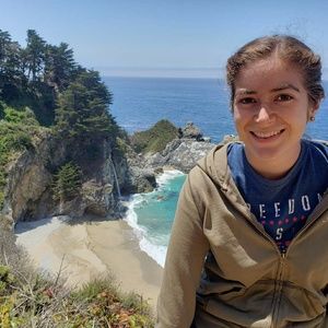 Meet your Posher, Alyssa